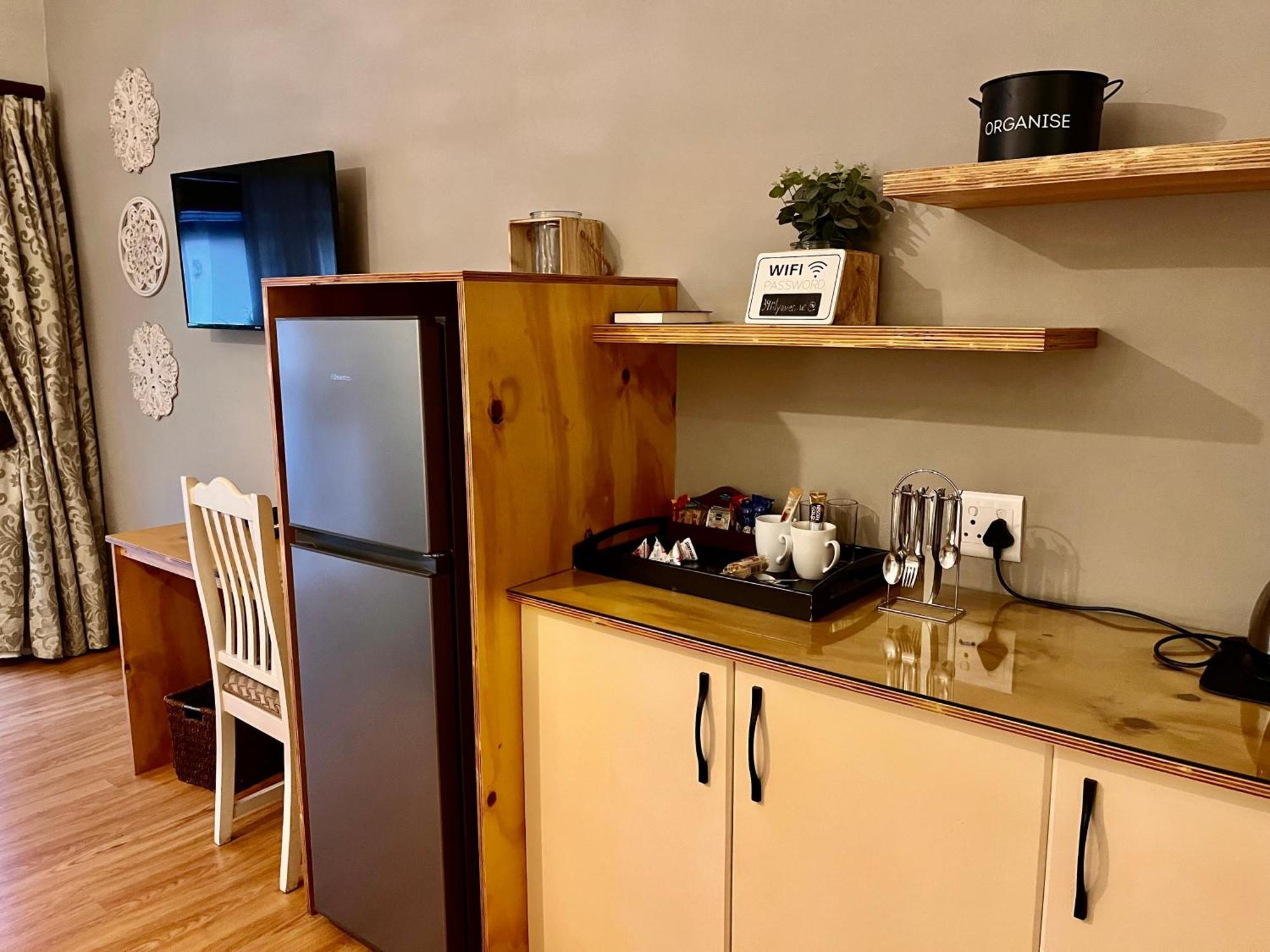 Dunvegan Execu Lodge Идънвейл Екстериор снимка