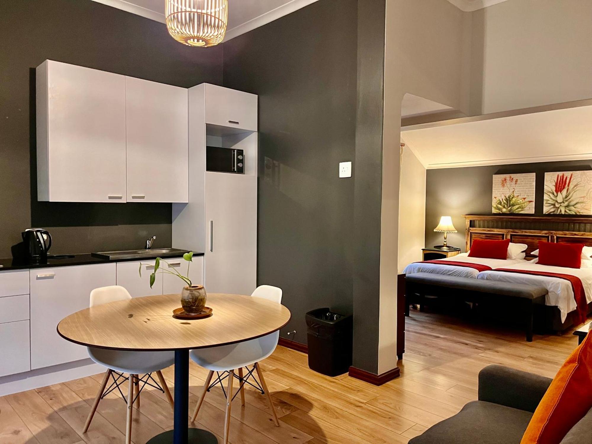 Dunvegan Execu Lodge Идънвейл Екстериор снимка